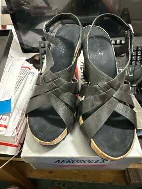 Vintage Aerosoles PluShover Black Strappy Slingback Cork Wedge Sandals